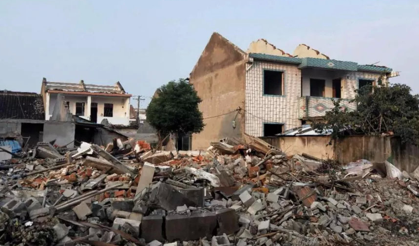 “無證房屋變違建，有證房屋變危房”被拆遷人的權益怎么保障？