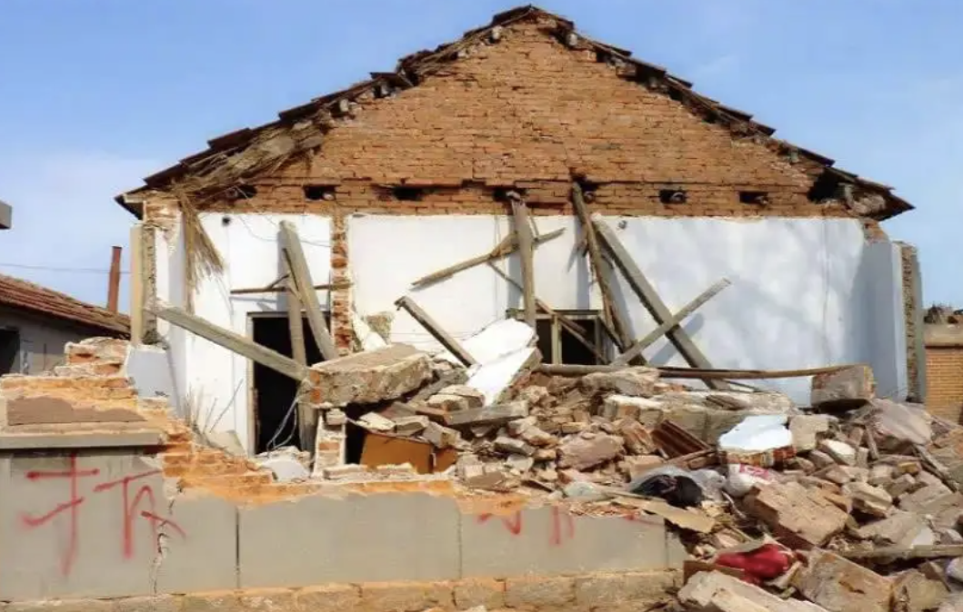 農村違建房強拆有什么程序？