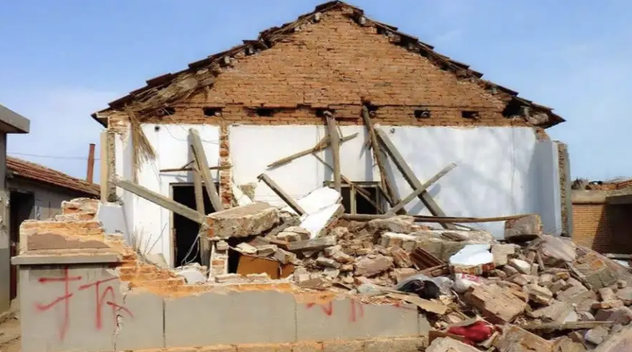 北京拆遷律師：拆遷給房子還給錢嗎？