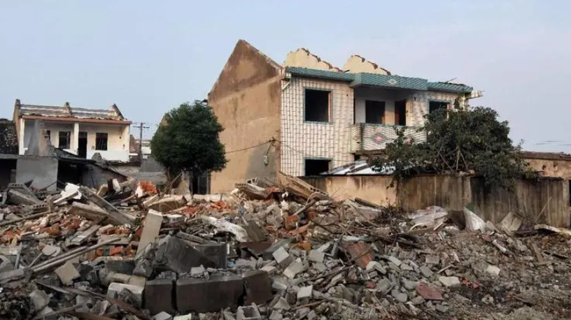 原宅基地范圍內翻建房屋？是否屬于違法建筑呢