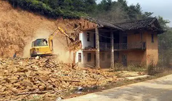 北京房產分割律師：農村宅基地房屋能否買賣過戶給他人嗎