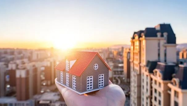 房屋逾期交房，開發商拒不支付違約金怎么辦？