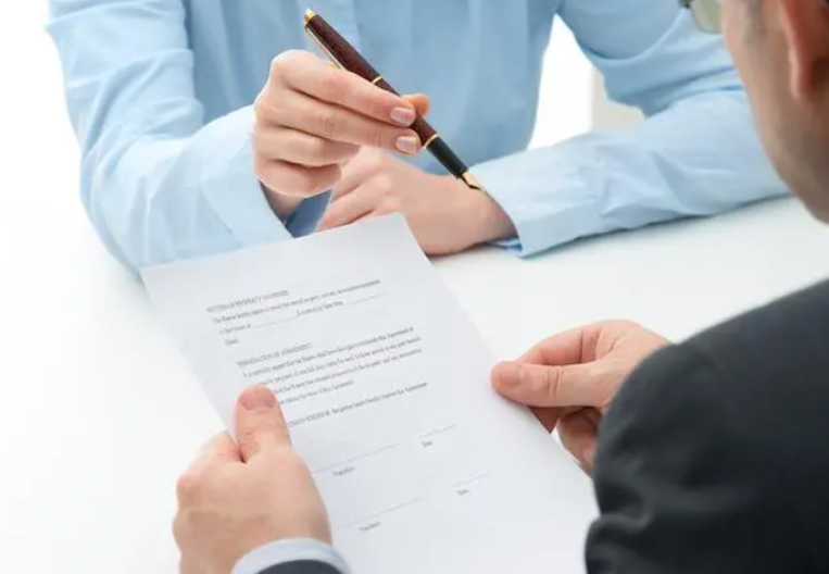 北京請房屋拆遷律師費用多少? 北京請<a href=http://www.f7216.cn/jingyun/casefwcq/ target=_blank class=infotextkey>房屋拆遷</a>律師費用多少?