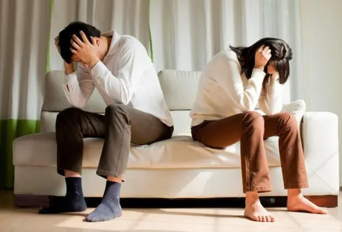 妻子入獄，丈夫趁機離婚，偷賣婚房，十三年感情，最終對簿公堂