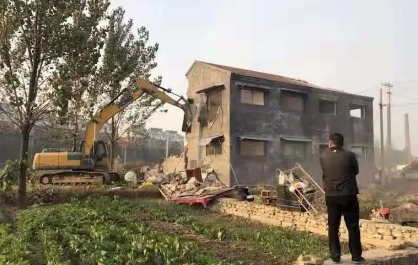 政府強行拆除農(nóng)村房子怎么辦？