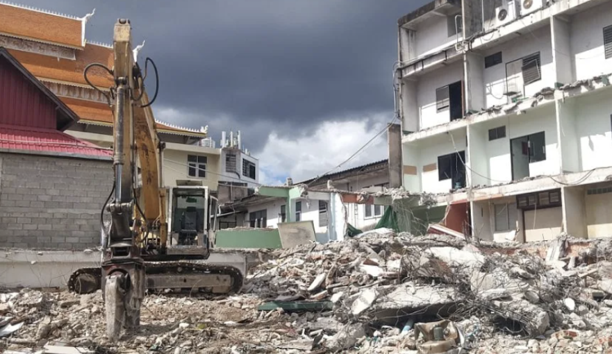 福建省房屋拆遷案例:當(dāng)事人陳述申辯的權(quán)利不容侵犯,律師助其維權(quán) 福建省<a href=http://www.f7216.cn/jingyun/casefwcq/ target=_blank class=infotextkey>房屋拆遷</a>案例:當(dāng)事人陳述申辯的權(quán)利不容侵犯,<a href=http://www.f7216.cn/team/ target=_blank class=infotextkey>律師</a>助其維權(quán)