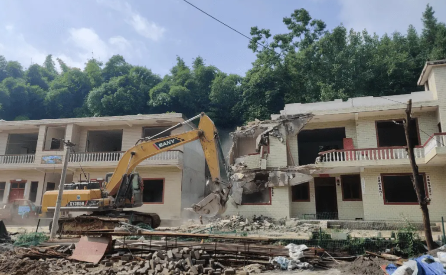 宅基地上的房屋拆遷補償協議誰來簽？