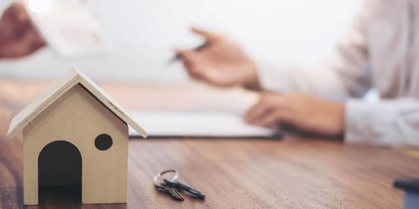 交房延期多久可以申請退房？