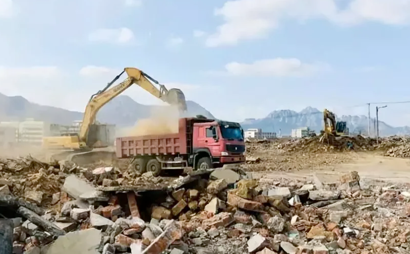 農民將土地流轉后，征收的土地補償款歸誰?