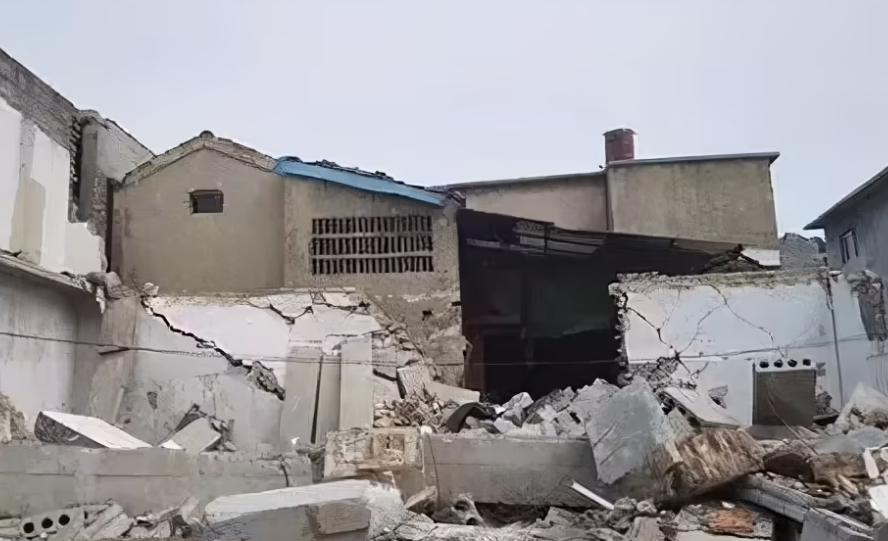 【京云拆遷律師】合法取得的宅基地，建房多年后，卻因為拆遷補償未達成一致，被當做違建強拆。