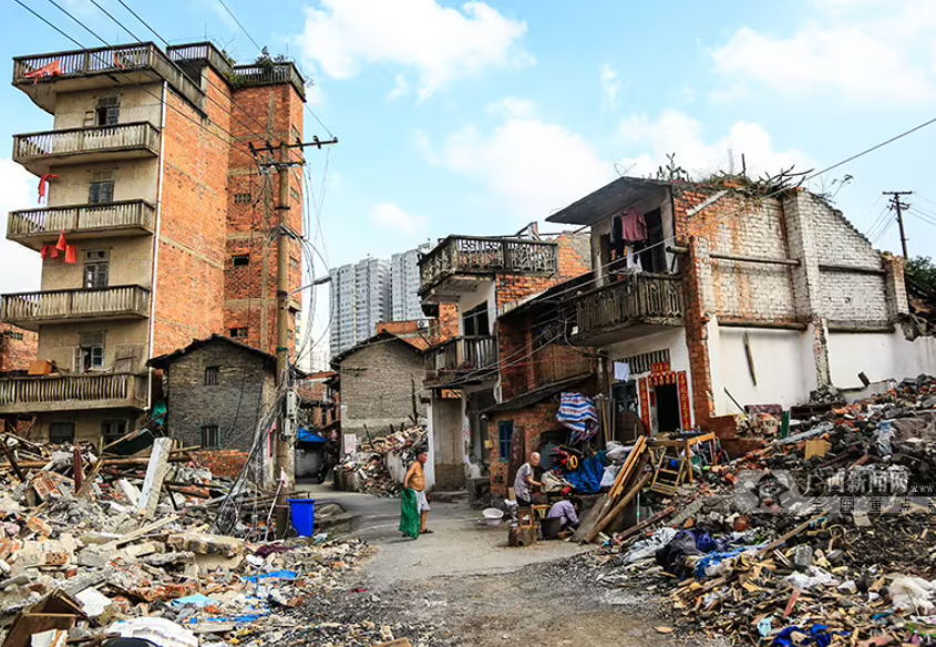 北京拆遷律師：被拆土地上建了房屋，應該怎么維權？
