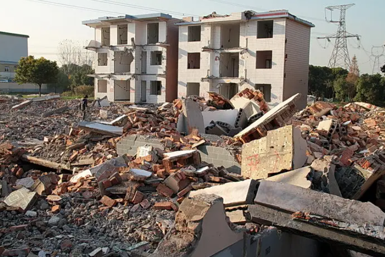 江蘇省房屋拆遷案例：被委托將房屋拆除，政府是否應該承擔法律責任