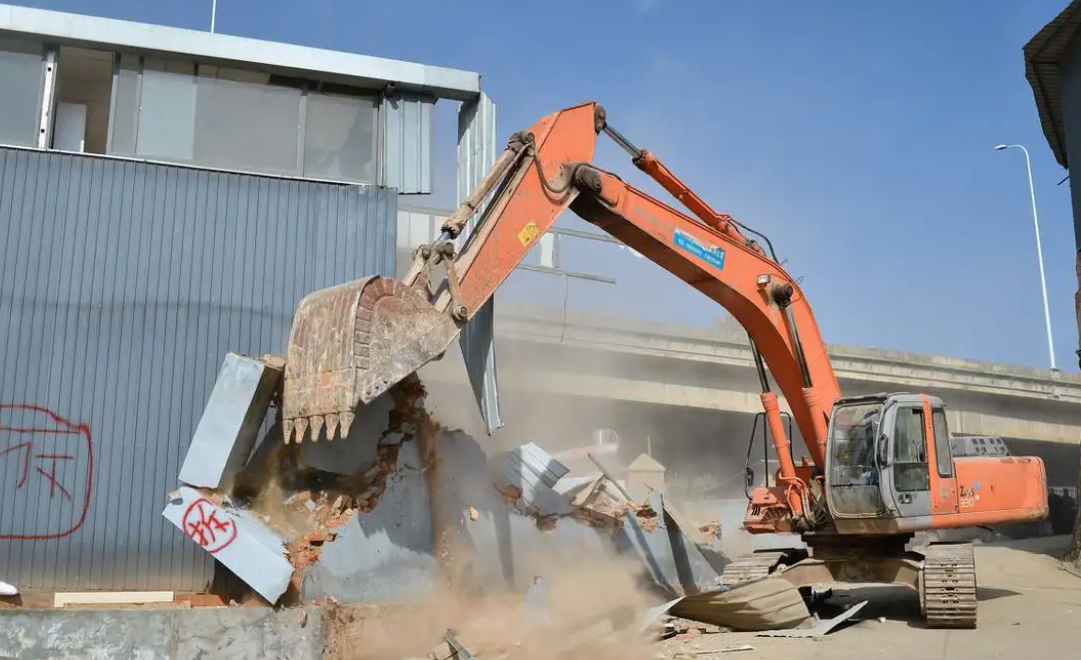 違章建筑強制拆除就一定是合法的嗎？強拆違章建筑就一定沒有補償嗎？