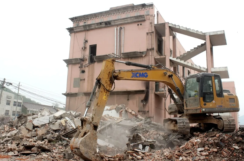 老宅被拆遷，拆遷補(bǔ)償款引發(fā)家庭矛盾，劉建華<a href=http://www.f7216.cn/team/ target=_blank class=infotextkey>律師</a>代理勝訴！