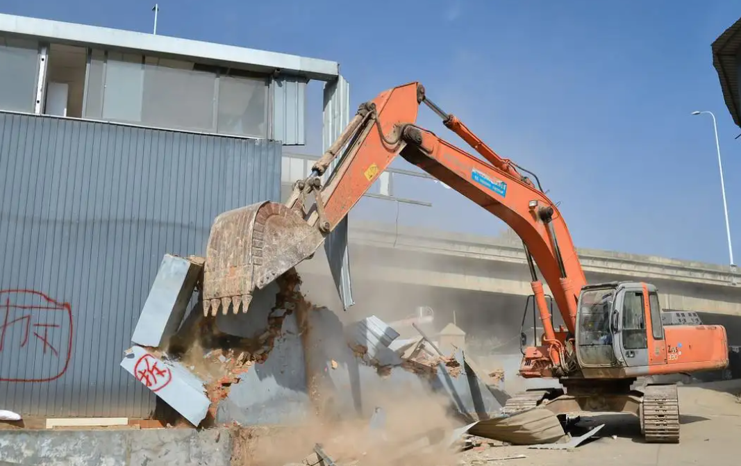 人被打傷、地被強征，被征地農戶該如何討回公道？