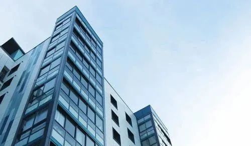 法律視界 ｜ 房地產公司破產，買房的人還能拿到房子嗎？