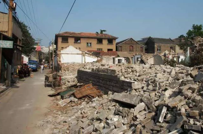 拆遷安置房一般多久可以拿房產證？