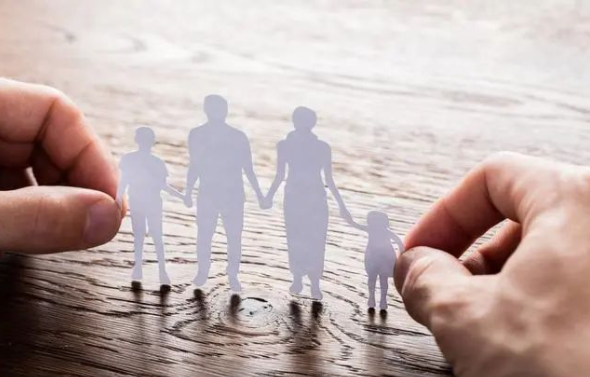 繼父與母親離婚后，繼子女還需履行贍養義務嗎？