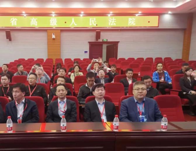 京云律所主任王興華受貴州省高級人民法院邀請參觀貴州智慧法院建設情況匯報 京云律所主任王興華受貴州省高級人民法院邀請參觀貴州智慧法院建設情況匯報