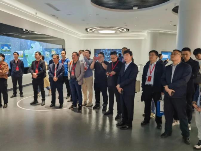 京云律所主任王興華受貴州省高級人民法院邀請參觀貴州智慧法院建設情況匯報 京云律所主任王興華受貴州省高級人民法院邀請參觀貴州智慧法院建設情況匯報