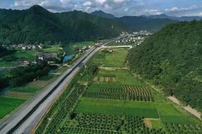 【新政解讀】速看！浙江省351國道浦江聯盟至蘭溪界段工程建設項目土地征收批復了！