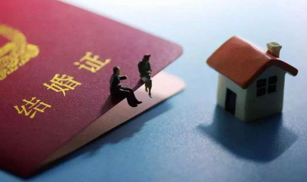 兩人離婚后，約定女方對(duì)男方房子有權(quán)居住，但沒(méi)有約定期限，是否女方就能永久居住？