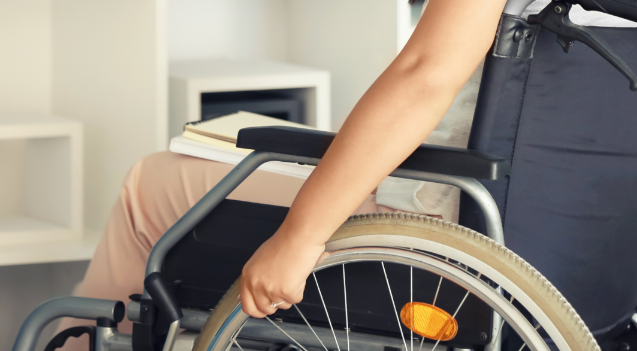 哥哥將殘障妹妹的房產10000元賤賣給自己女兒？無效！